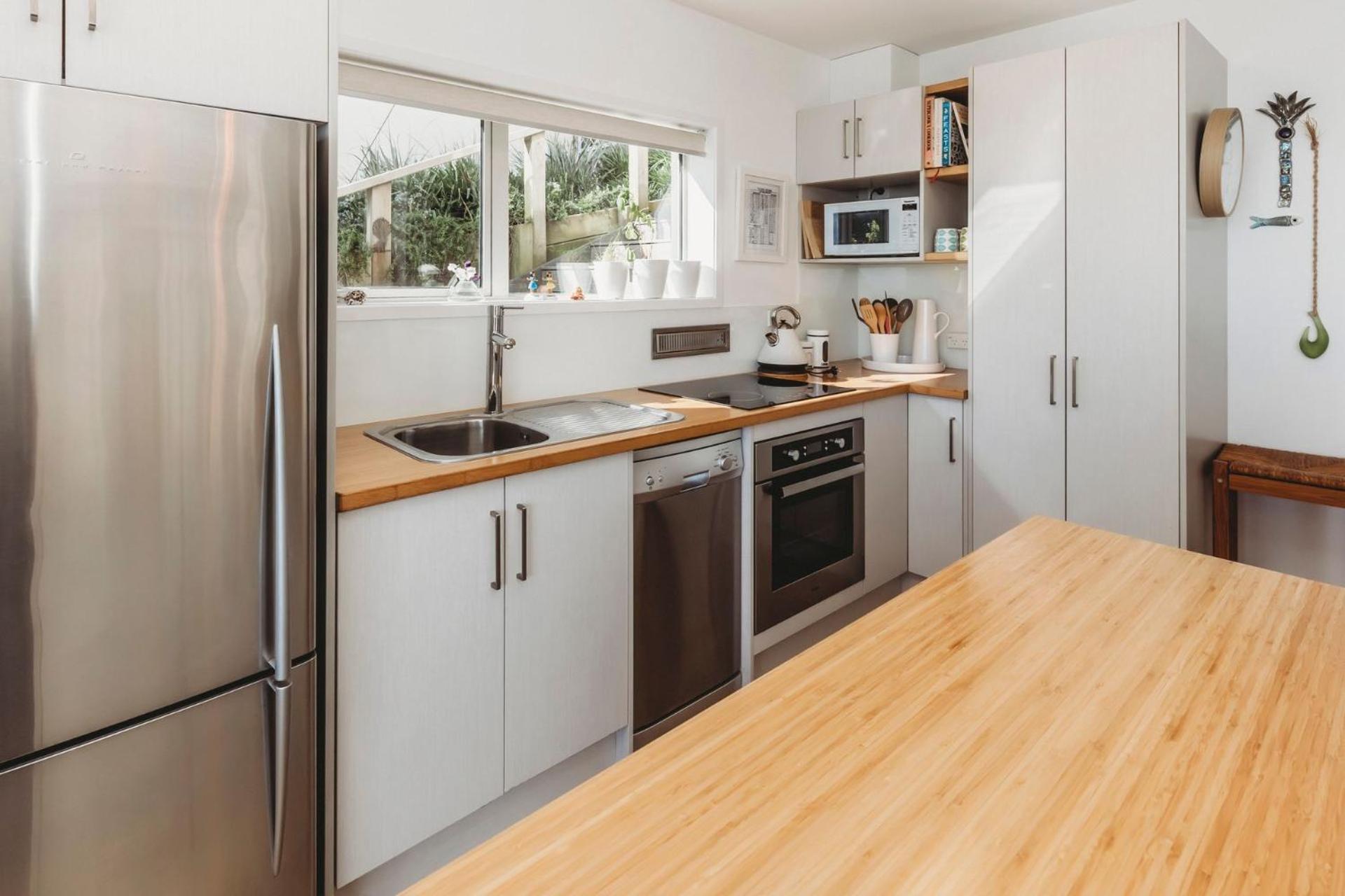 Te Moana Waterfront Apartment นิวพลีมัธ ภายนอก รูปภาพ