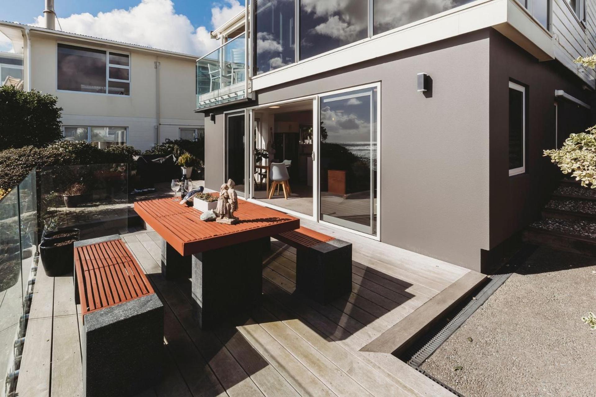 Te Moana Waterfront Apartment นิวพลีมัธ ภายนอก รูปภาพ